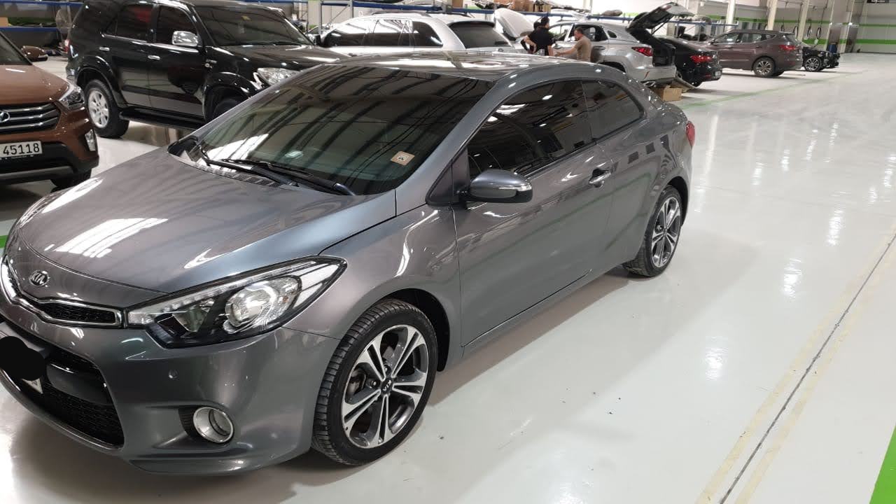 Gris Kia Cerato 2016
