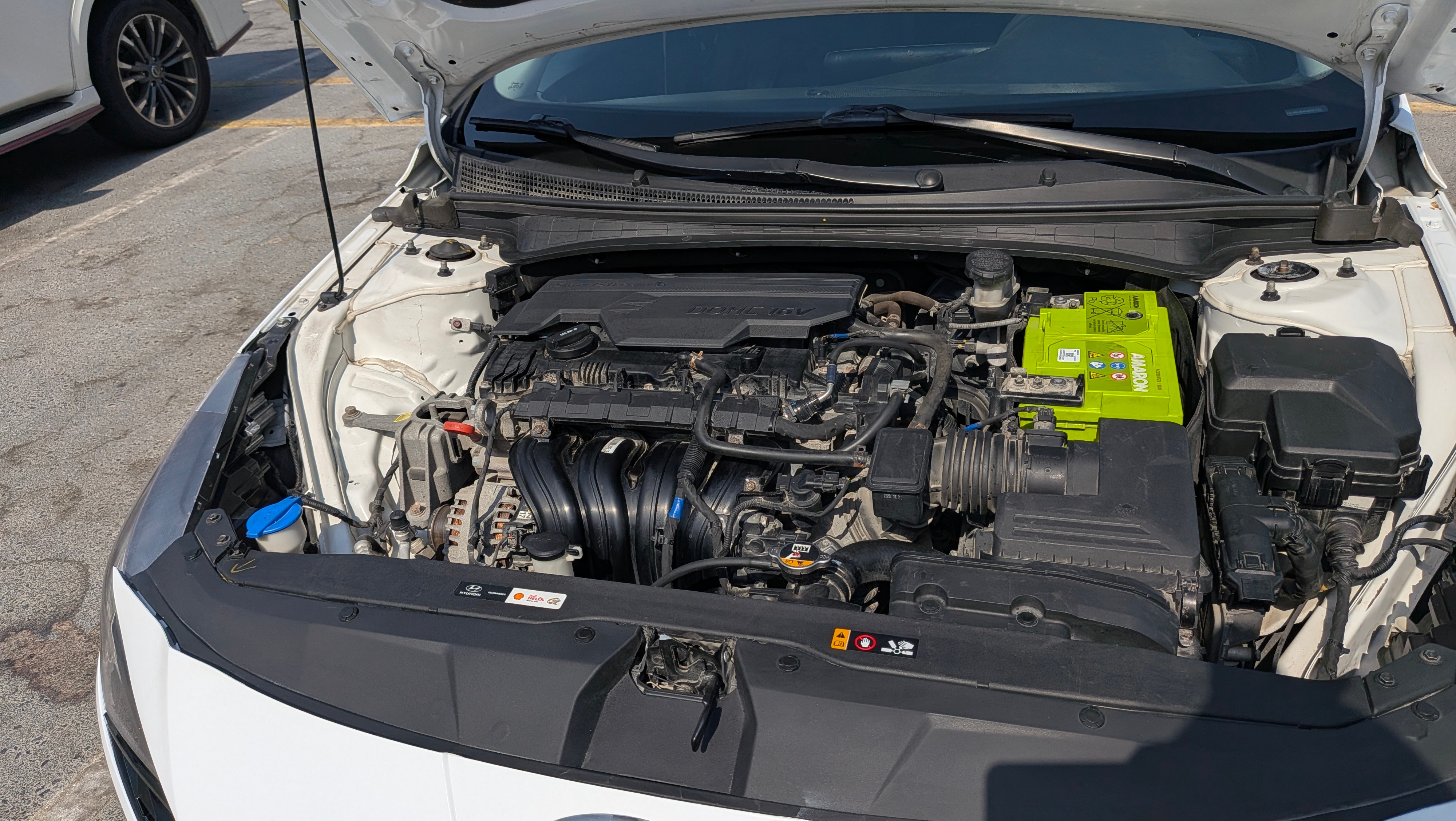 Weiß Hyundai Elantra SEL Convenience 2021
