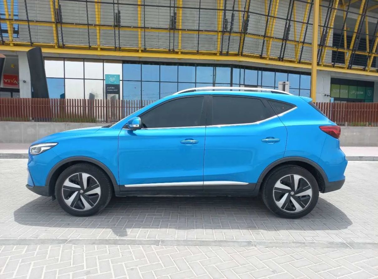 Голубой MG ZS EV Long Range 2024 год