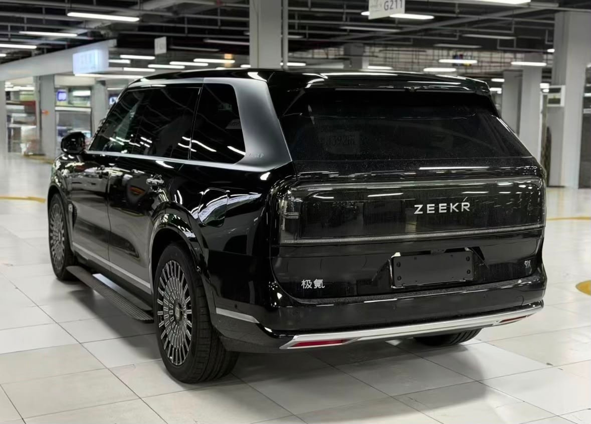 Black Zeekr 9X Ultra 2025