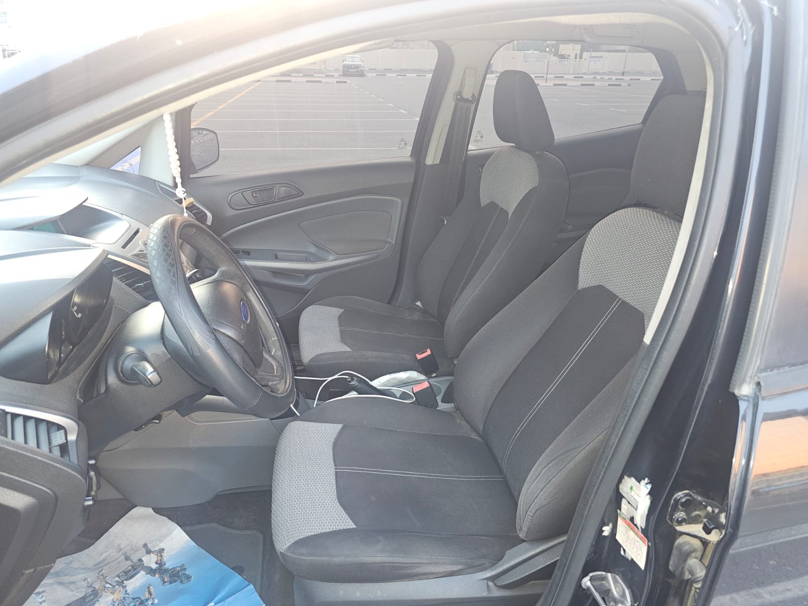 Black Ford EcoSport S 2015