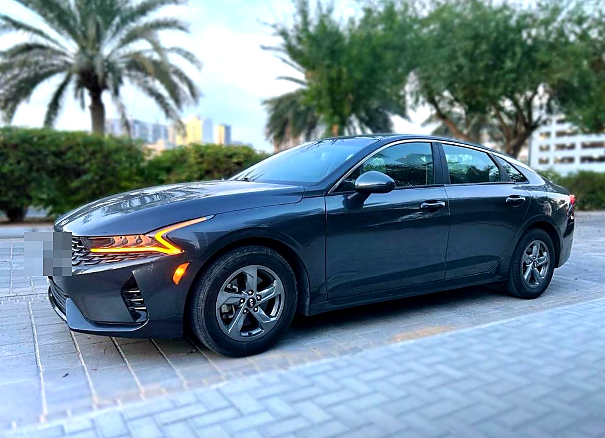 Dark Gray Kia K5 GT 2021