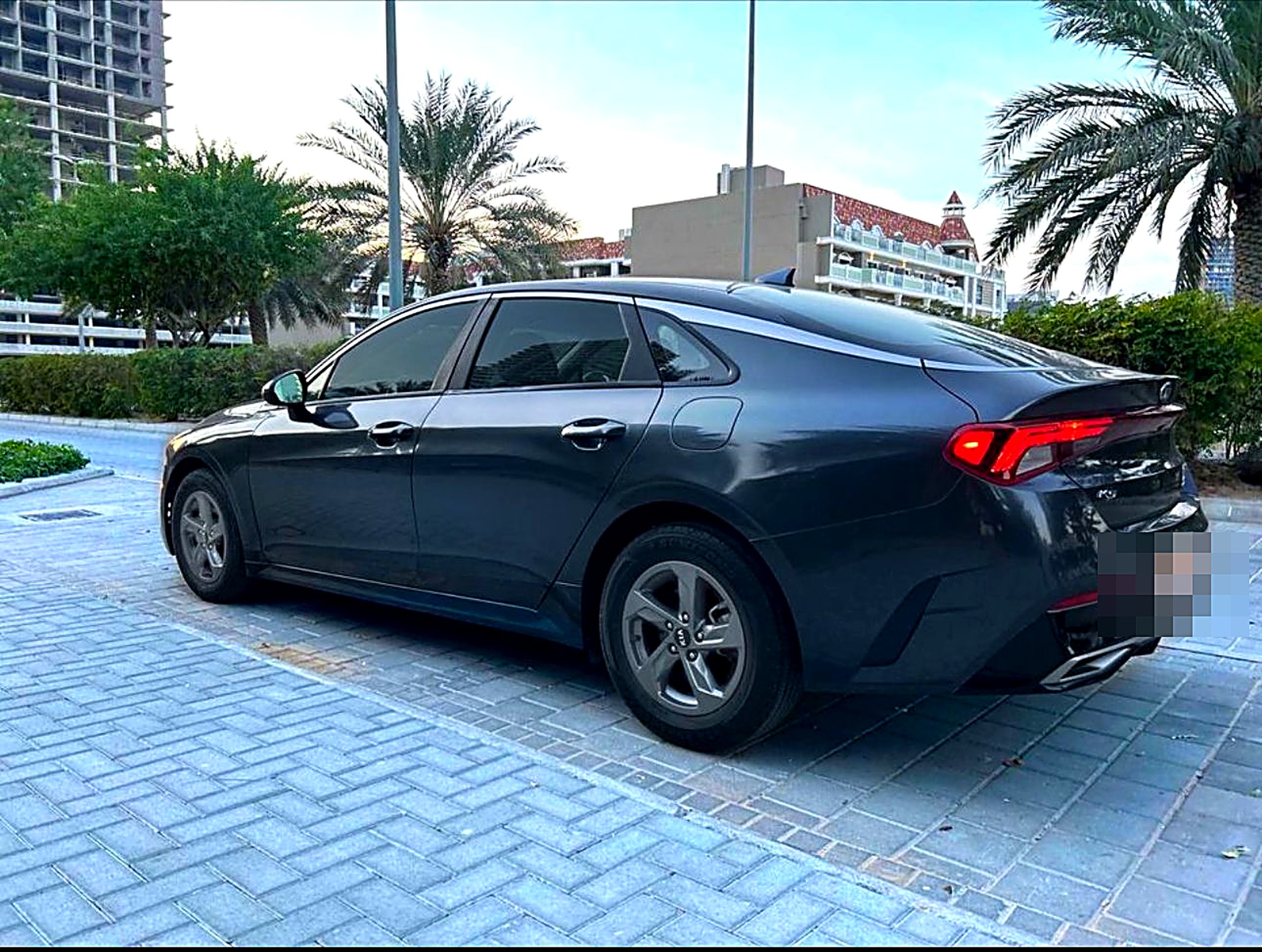 Dark Gray Kia K5 GT 2021