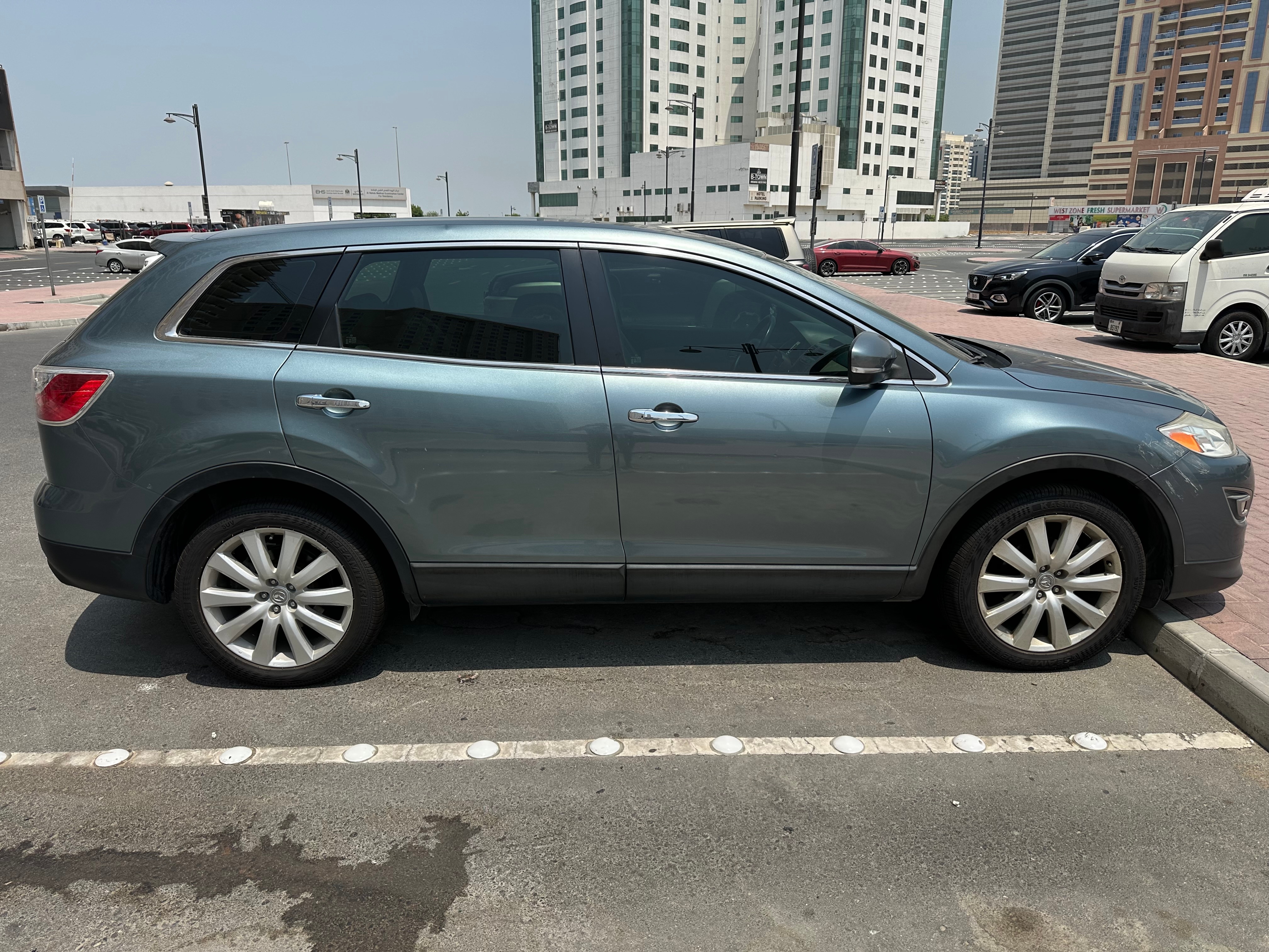 Grau Mazda CX9 Luxury 2010