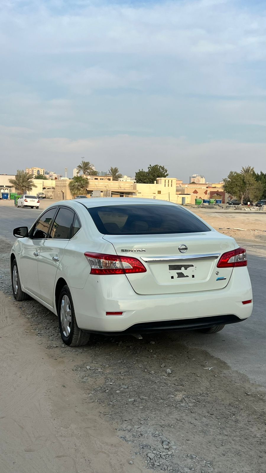 White Nissan Sentra S 2014