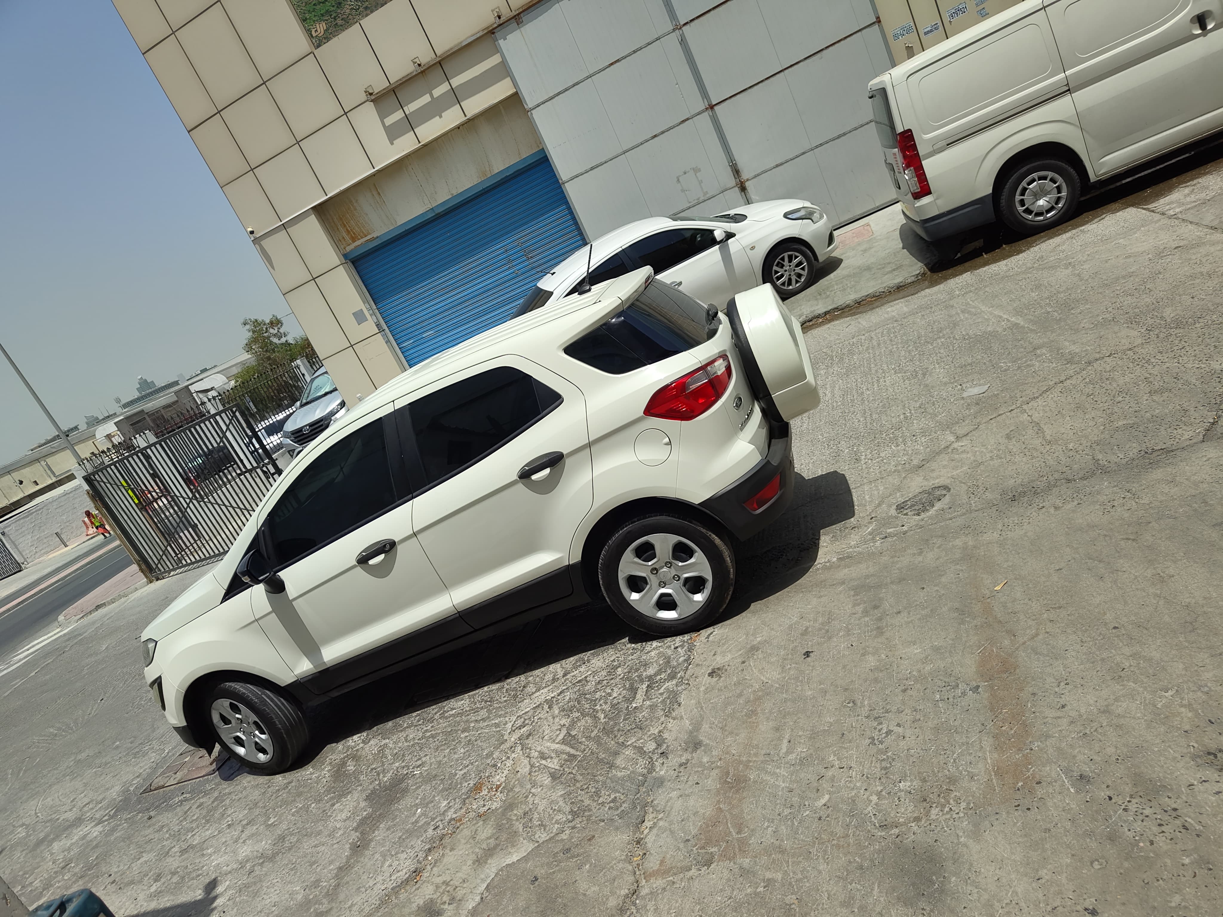 白色的 福特 EcoSport Ambiente 2021