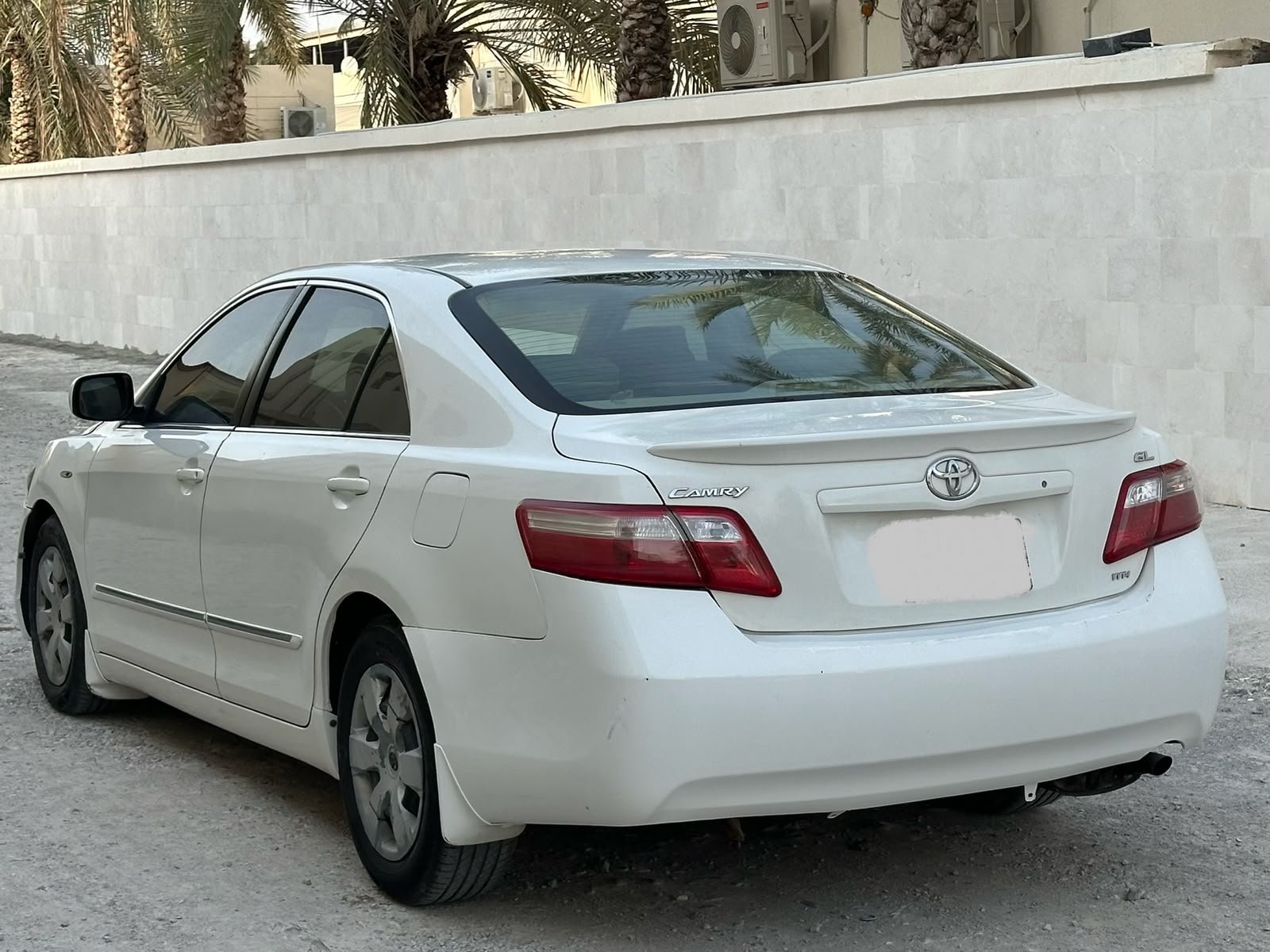 Weiß Toyota Camry GL 2007