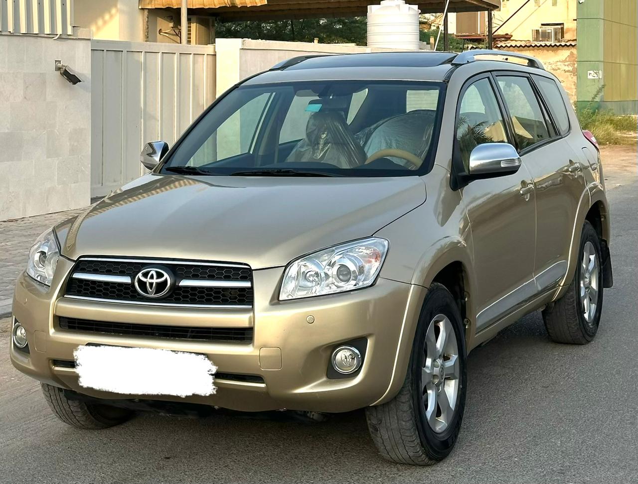 Or Toyota RAV4 VXR 2011
