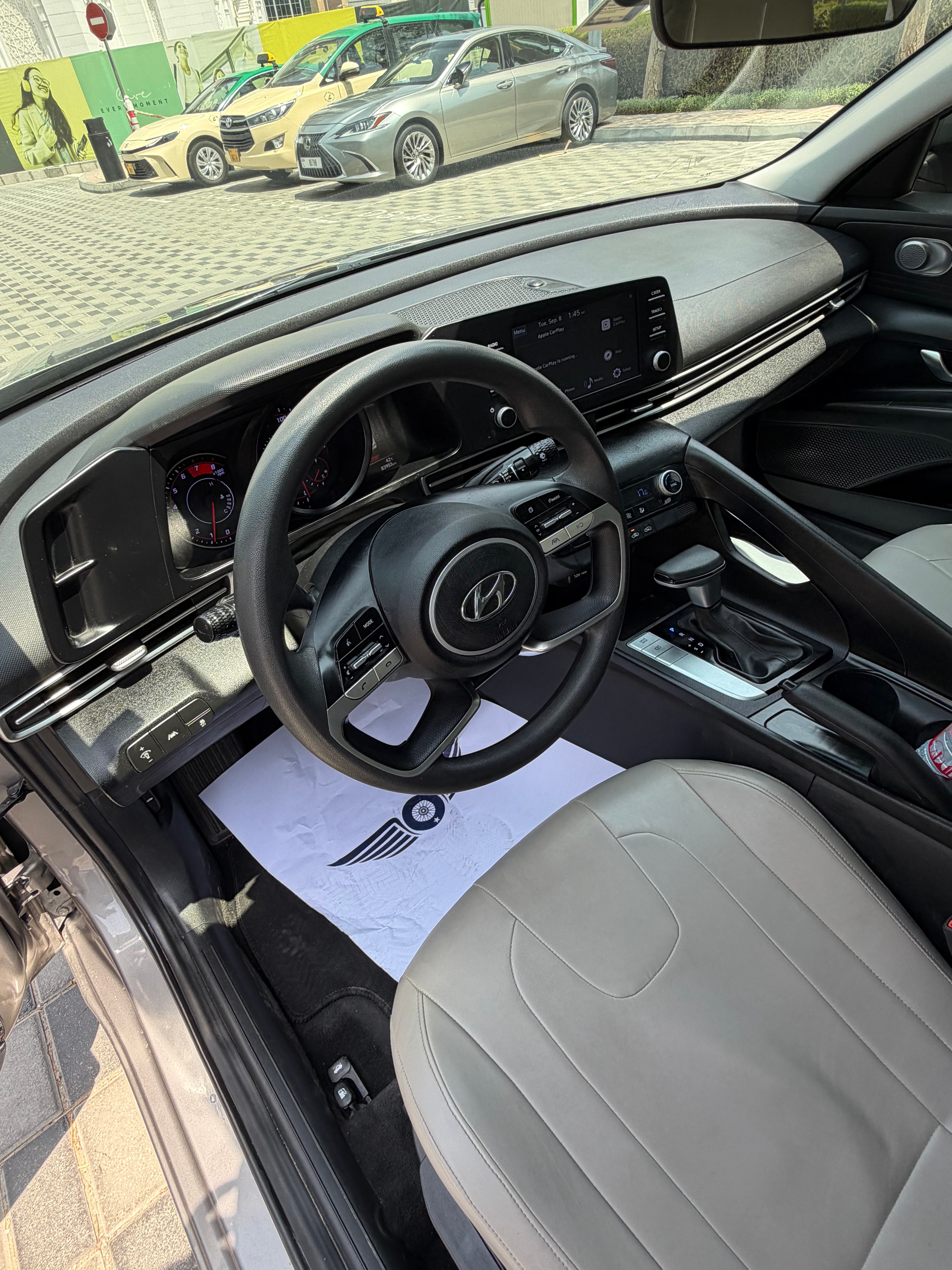 Silver Hyundai Elantra SEL 2021