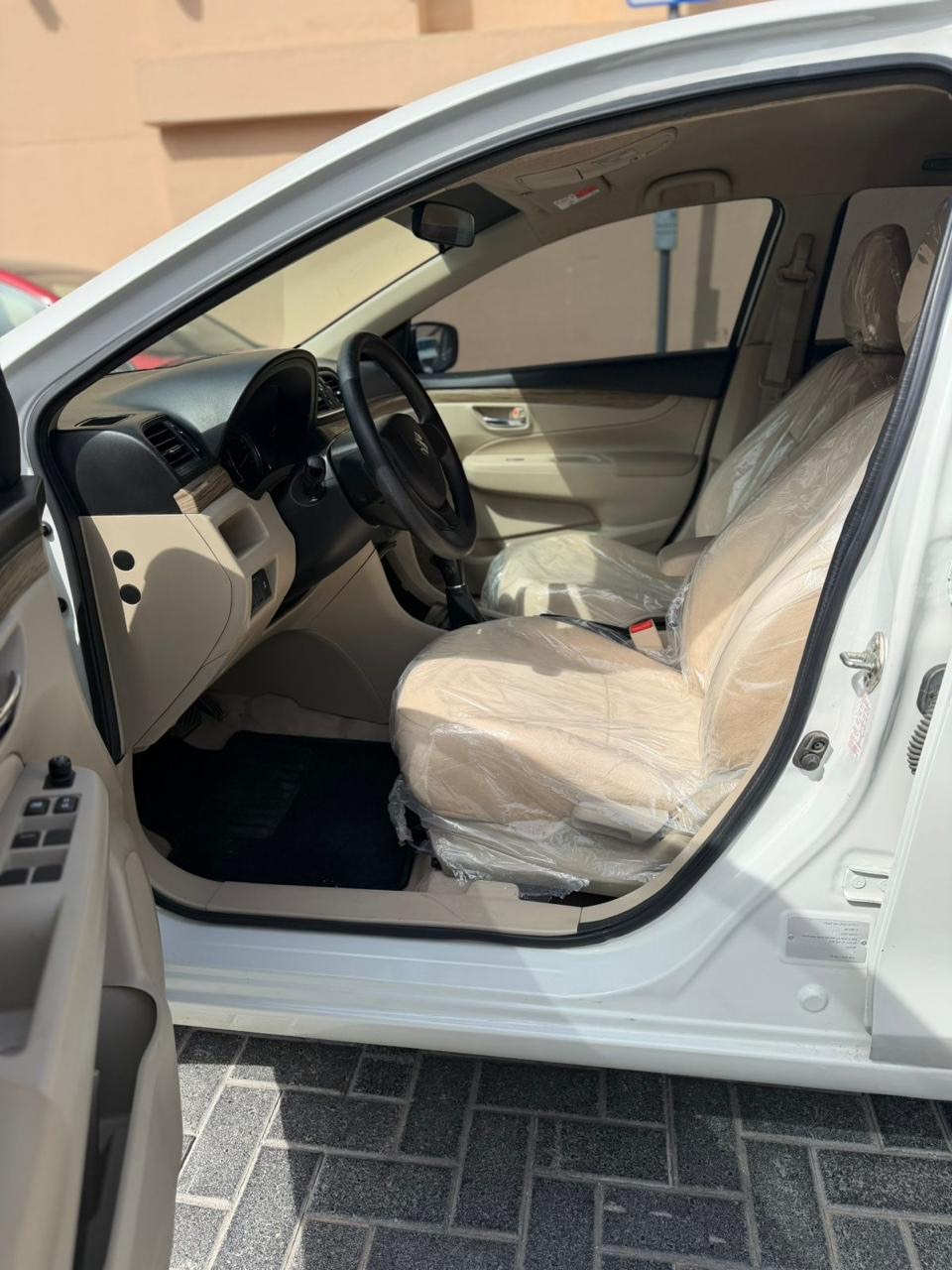 White Suzuki Ciaz GLX 2023