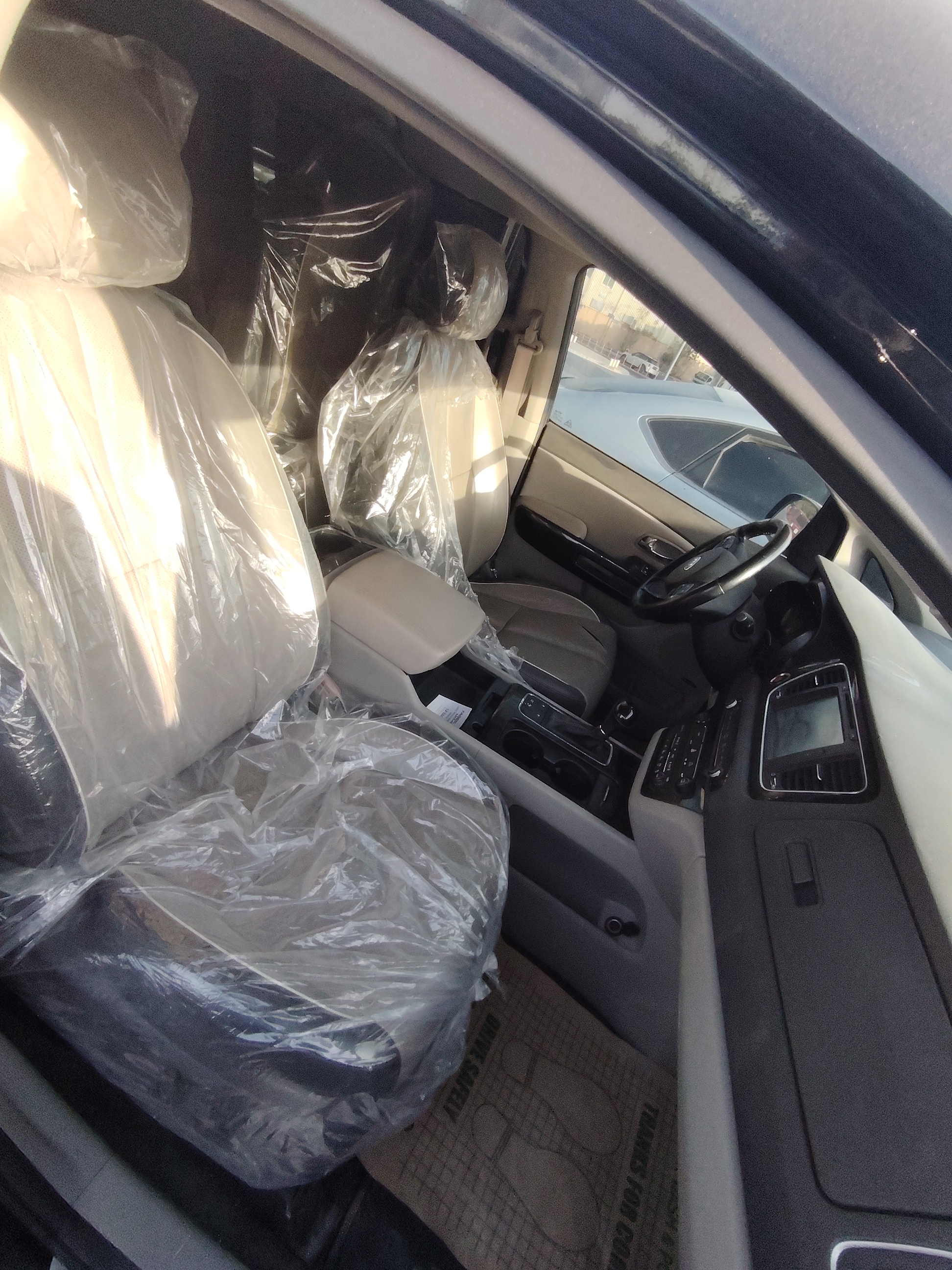 Black Kia Sedona SX 2016