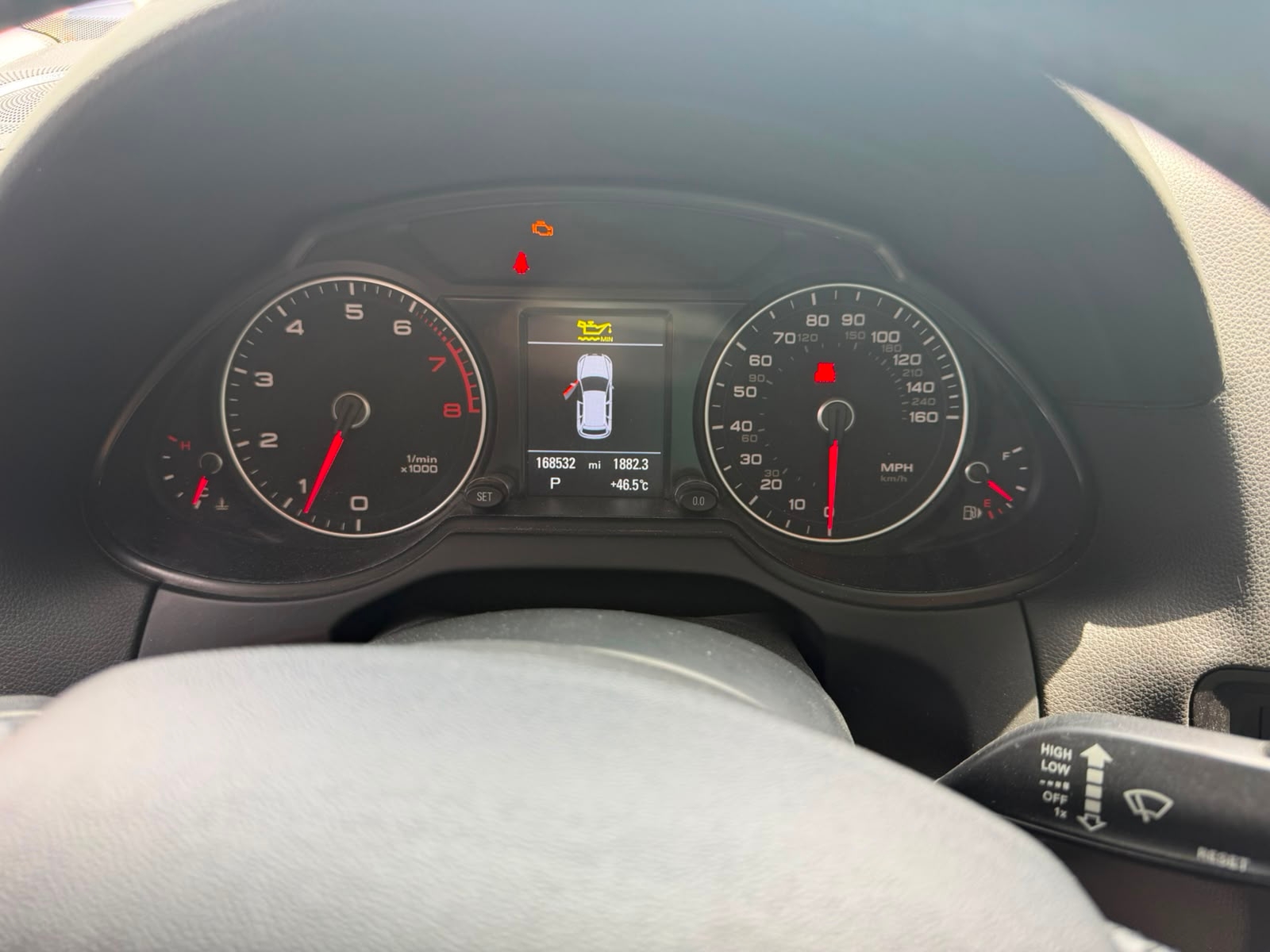 Серебро Audi Q5 2.0T Premium Plus quattro 2016 год
