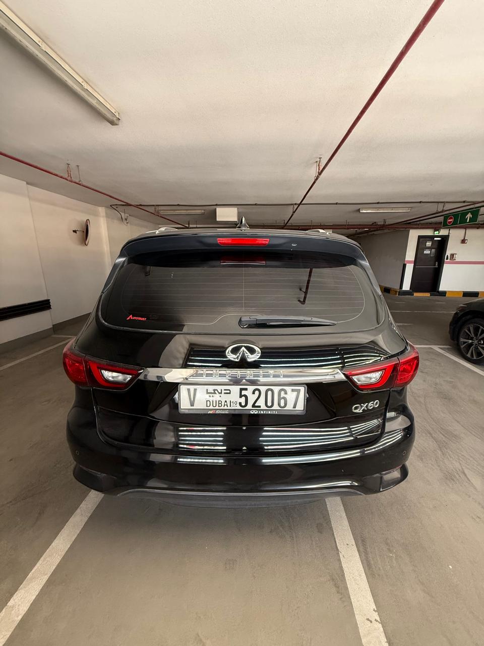 Black Infiniti QX60 Mid 2018