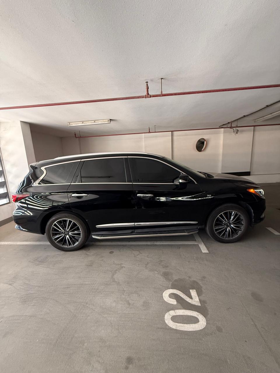 Black Infiniti QX60 Mid 2018