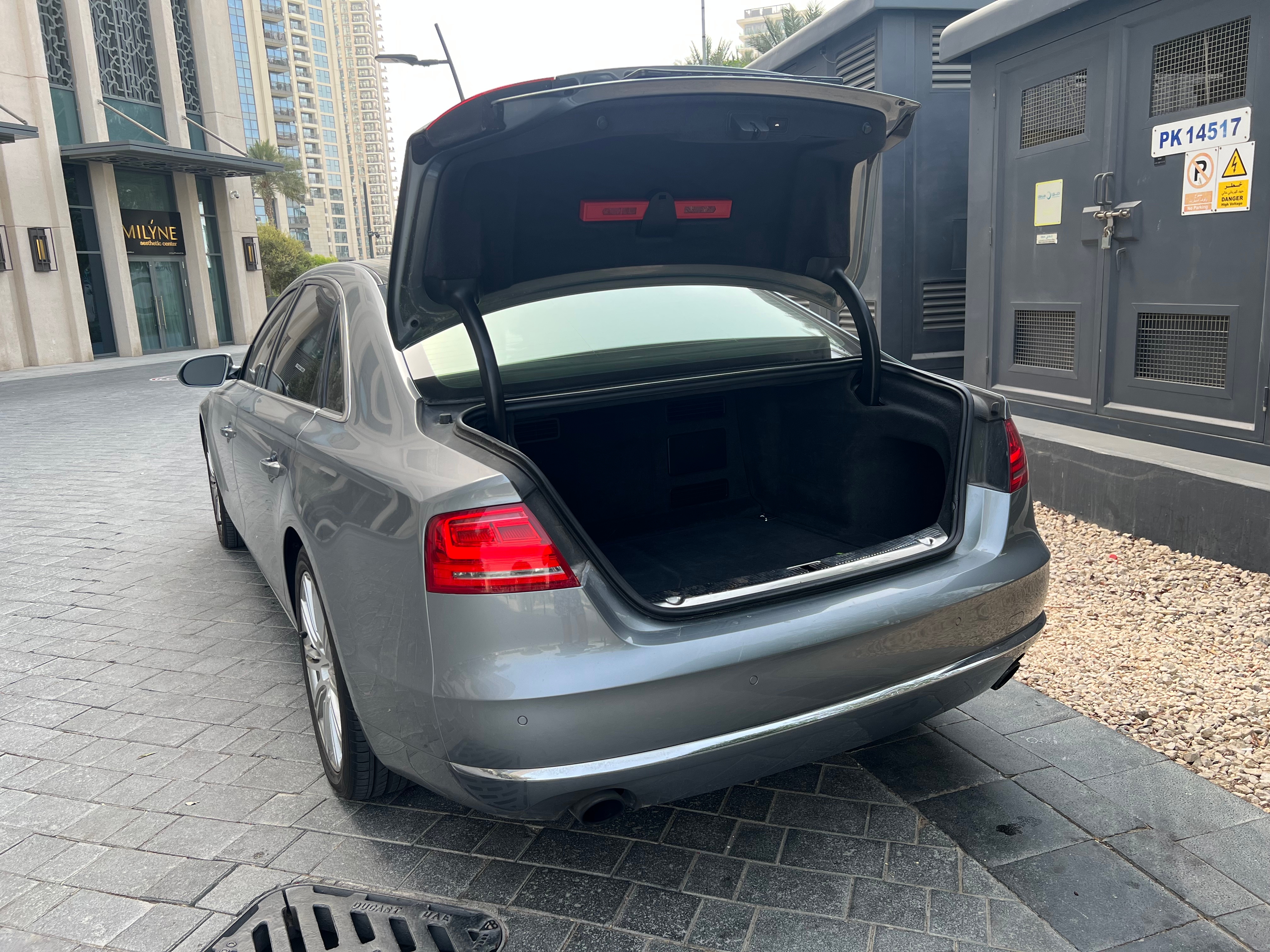 Gray Audi A8 L 55 TFSI 2011