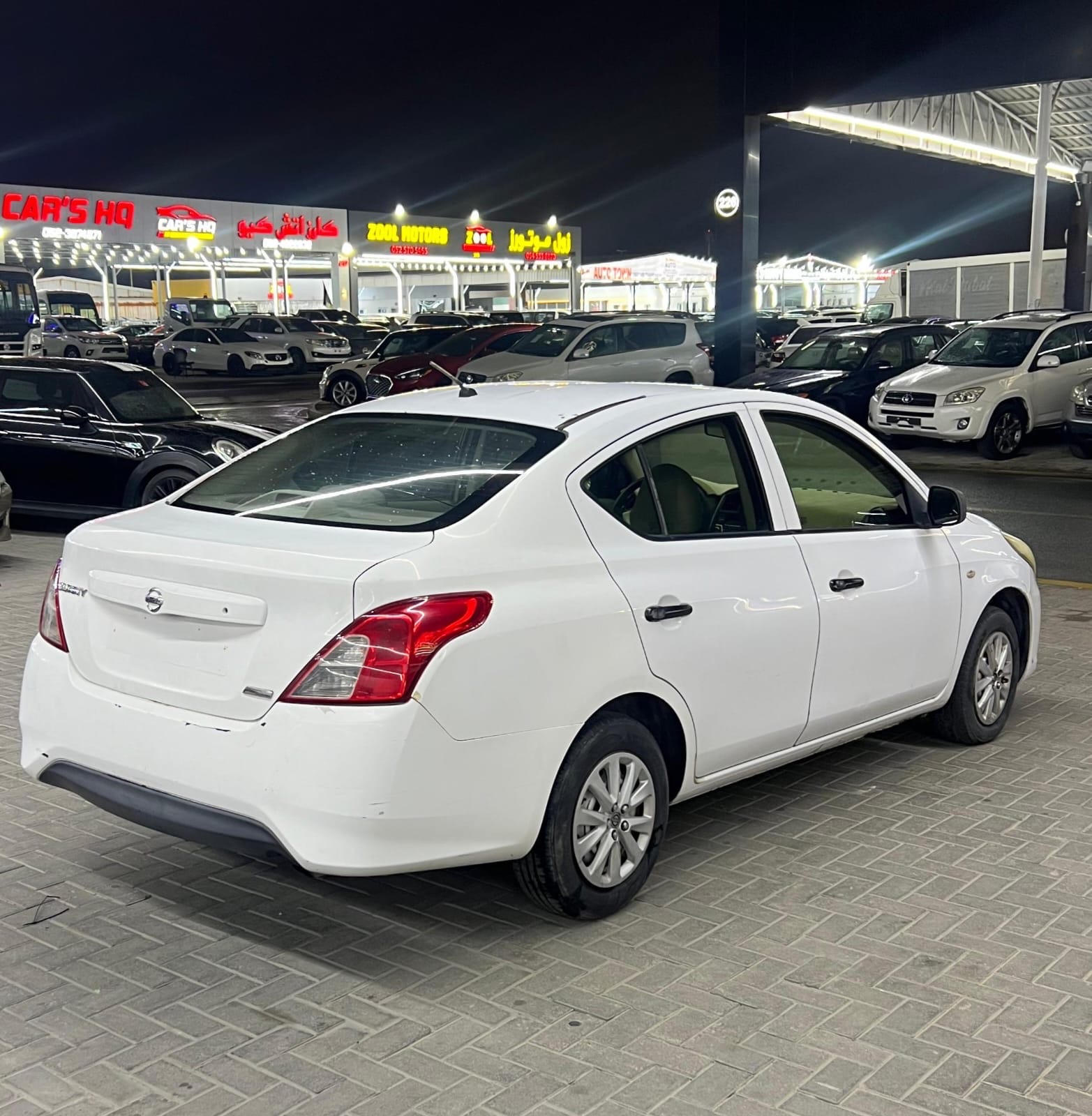 White Nissan Sunny 2016