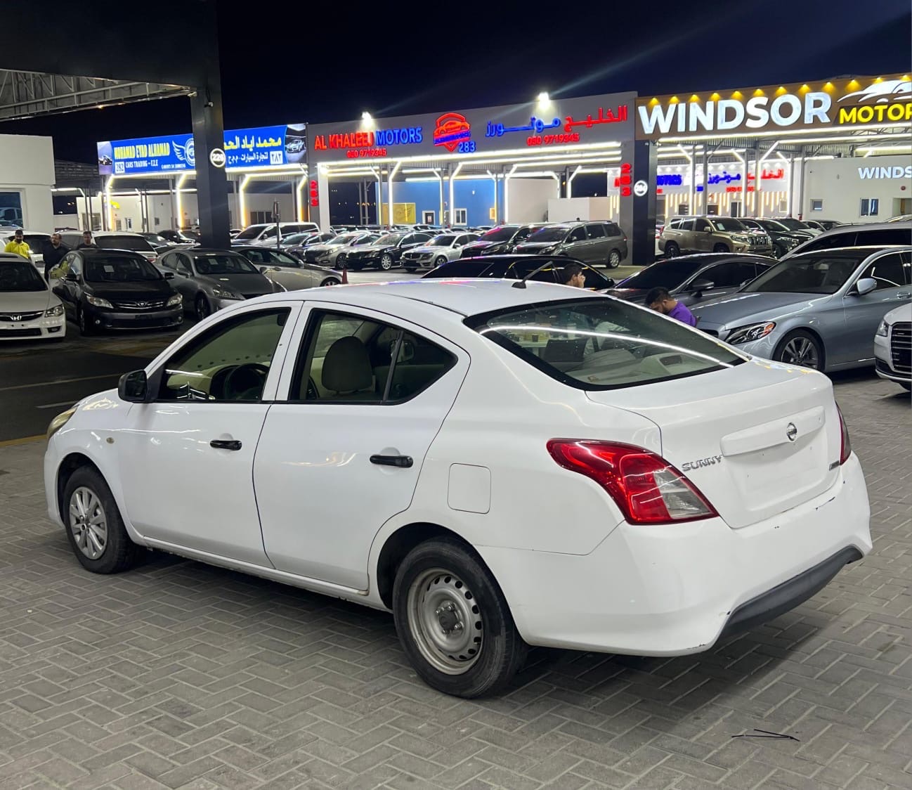 White Nissan Sunny 2016