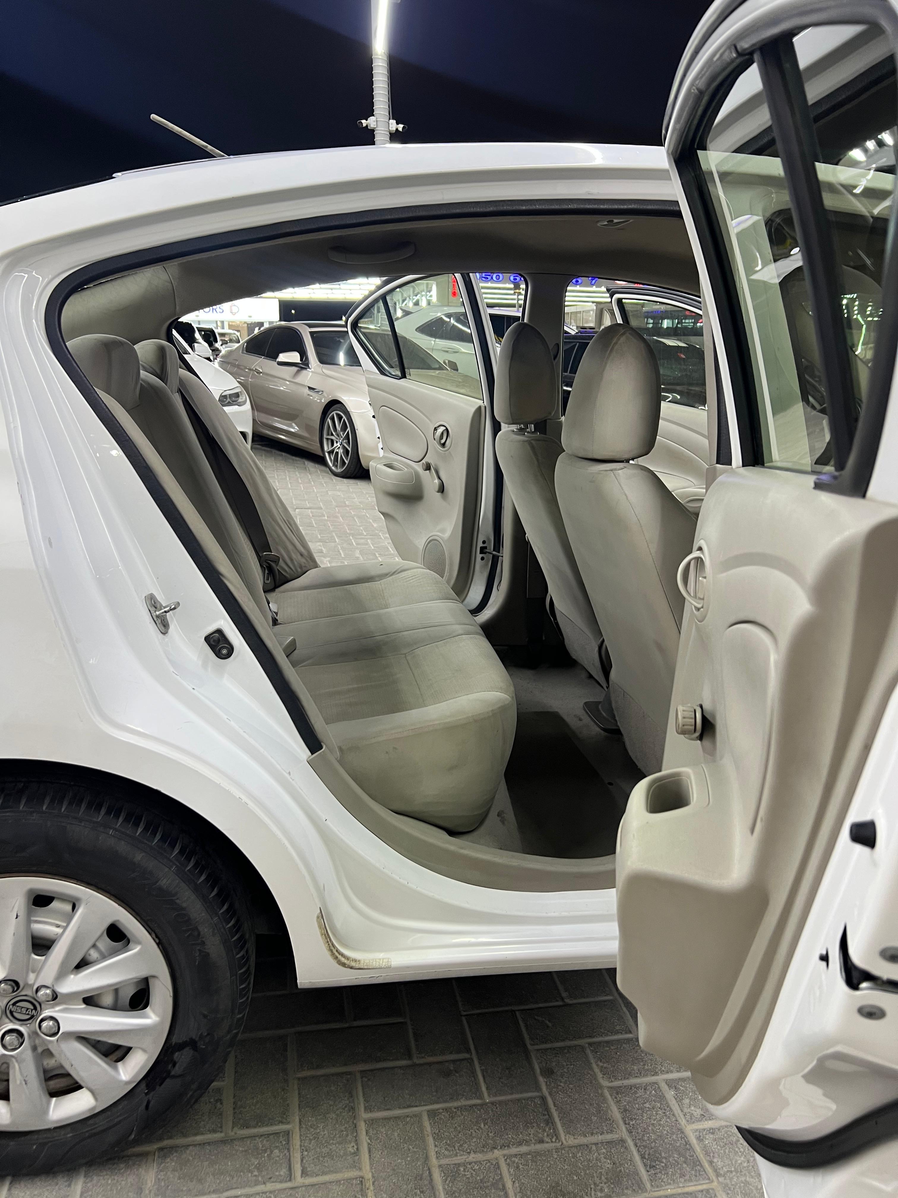 White Nissan Sunny 2016