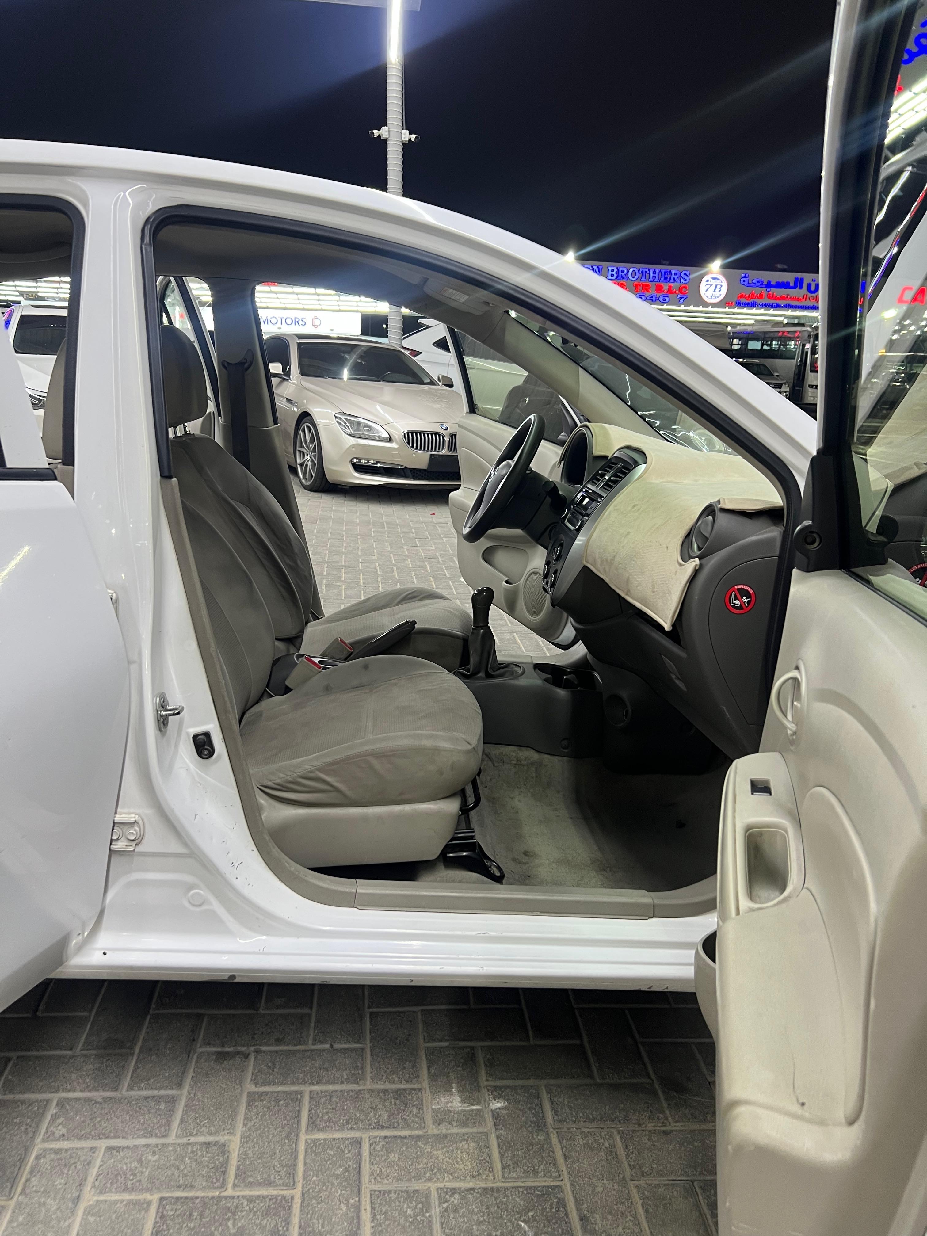 White Nissan Sunny 2016