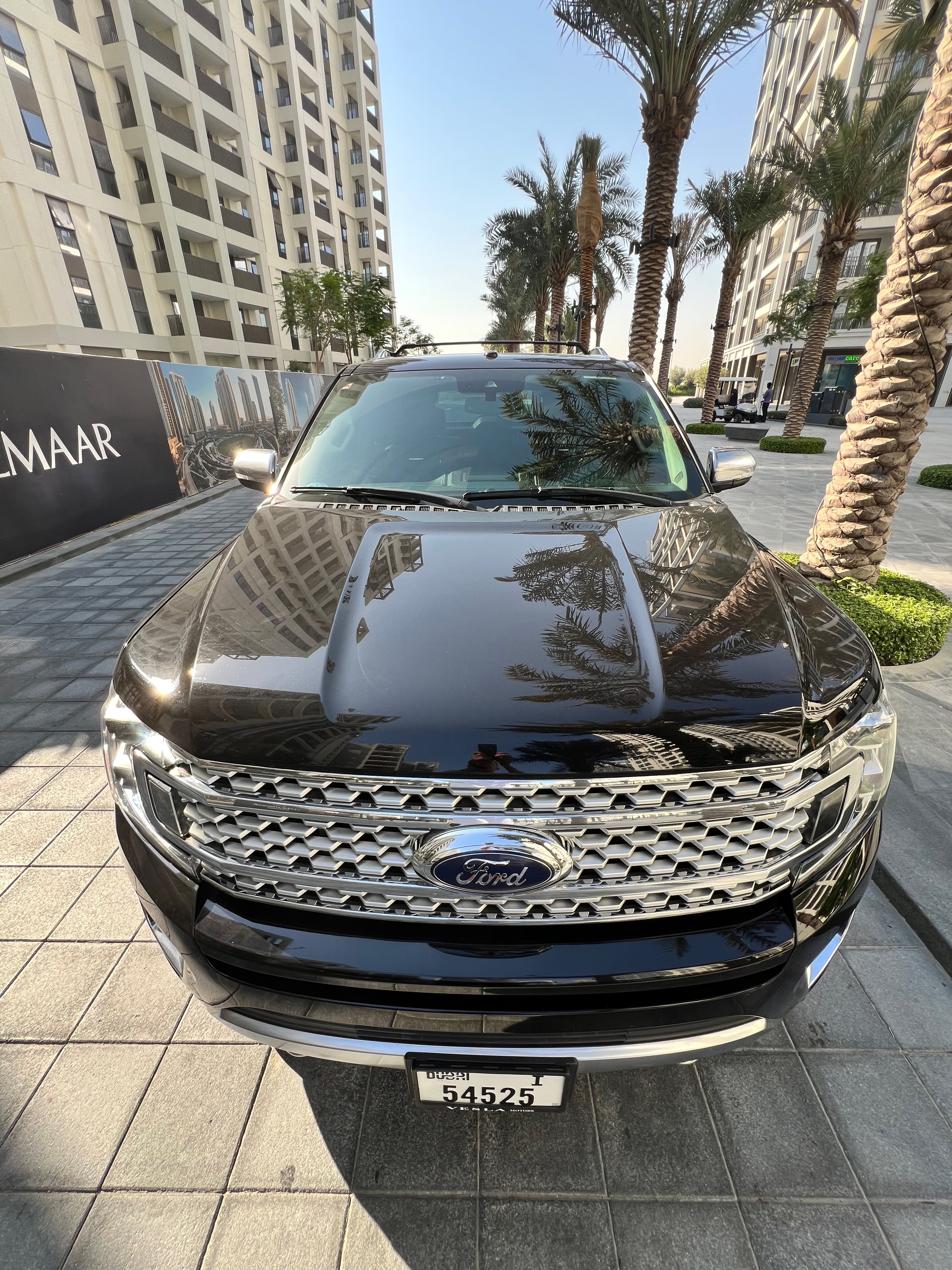 أسود فورد Expedition Platinum 2019