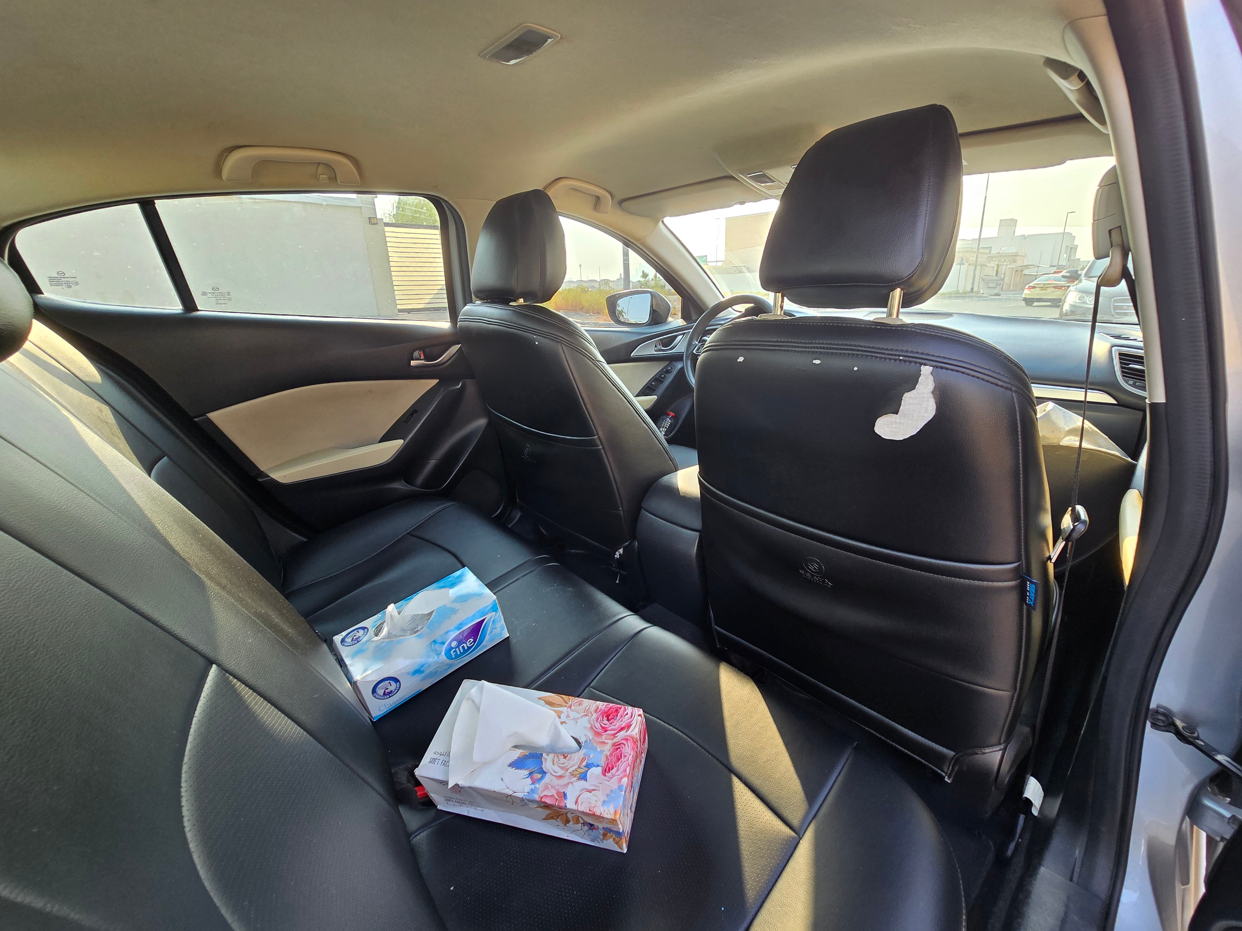 Silver Mazda 3 Base 2019