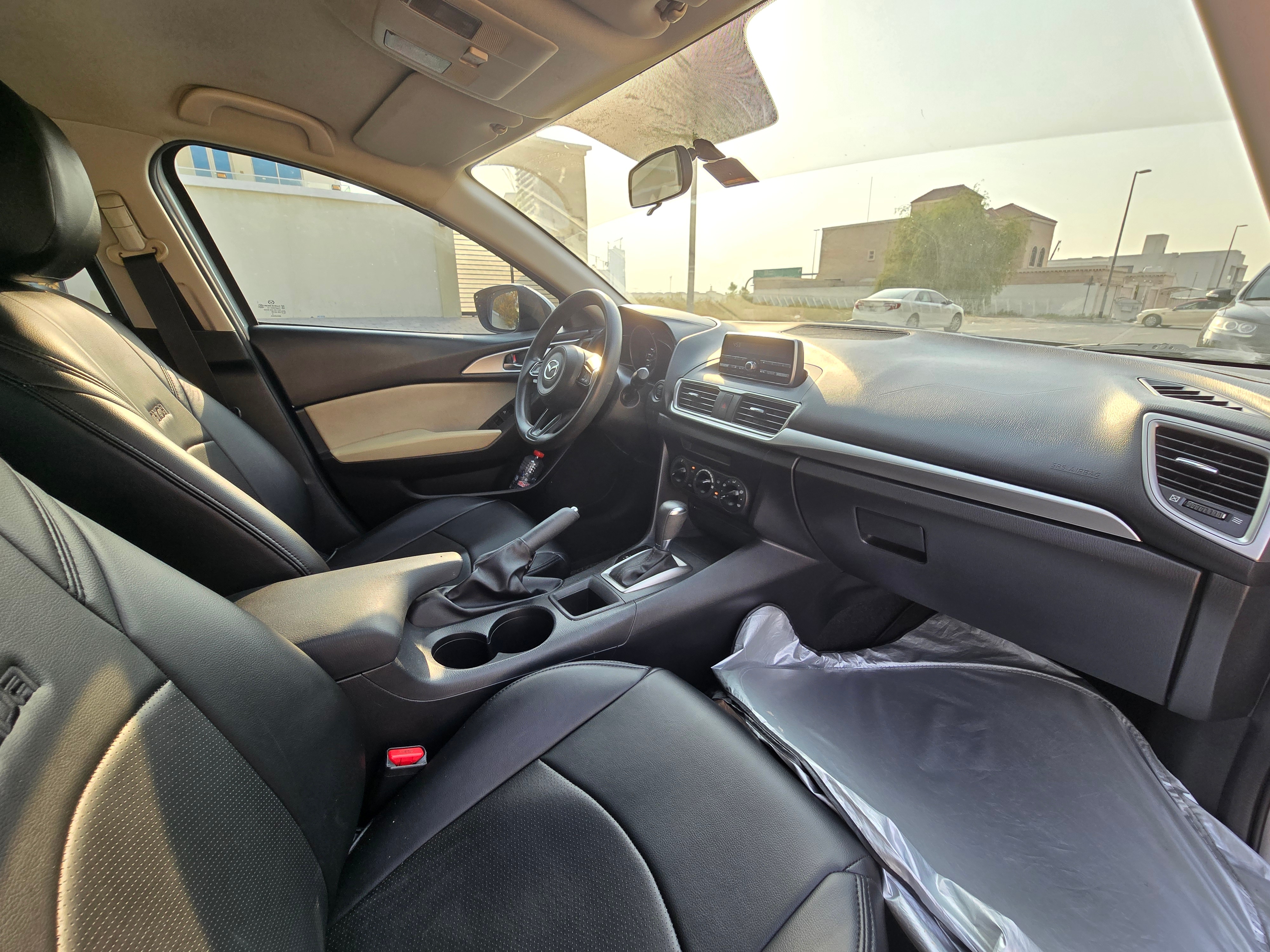 Silver Mazda 3 Base 2019