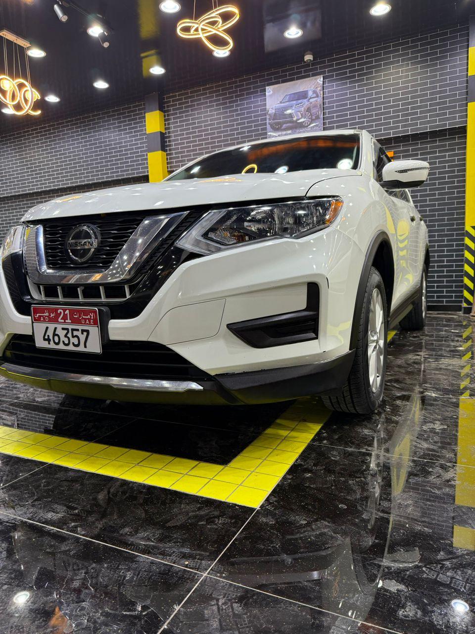 White Nissan Rogue SV 2018