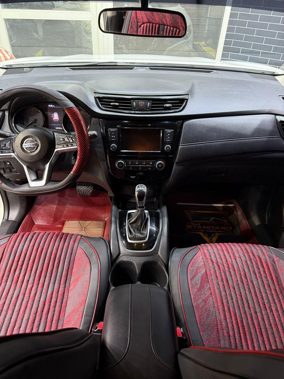 White Nissan Rogue SV 2018