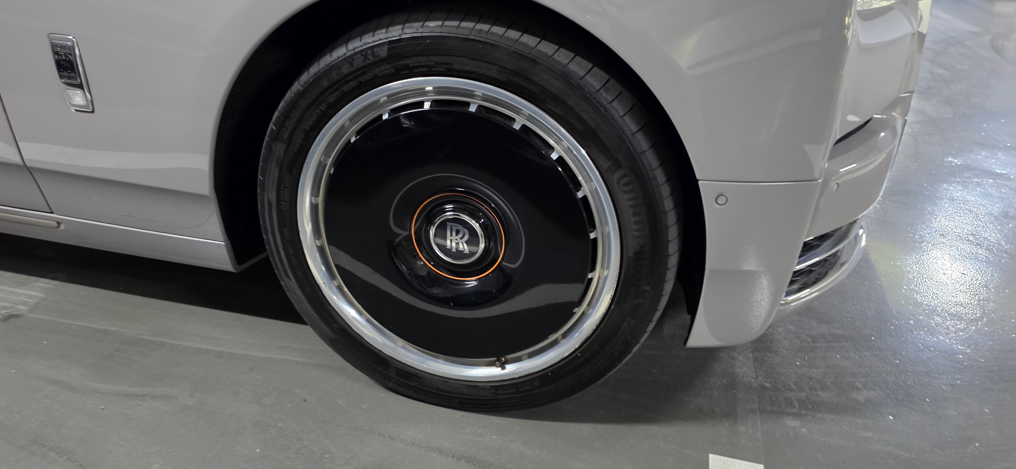 Black Rolls Royce Phantom Extended Wheel Base 2025