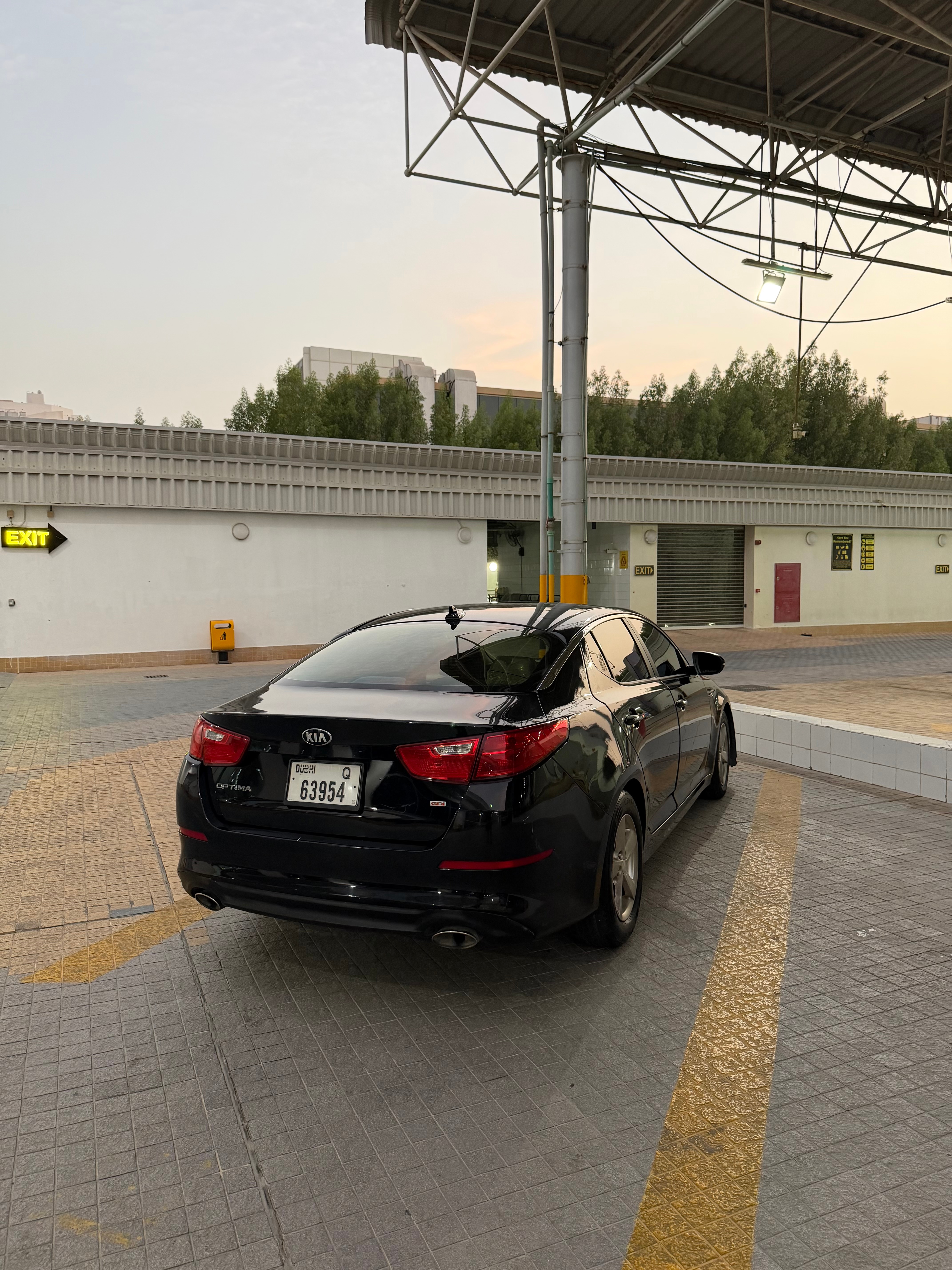 Black Kia Optima EX 2015