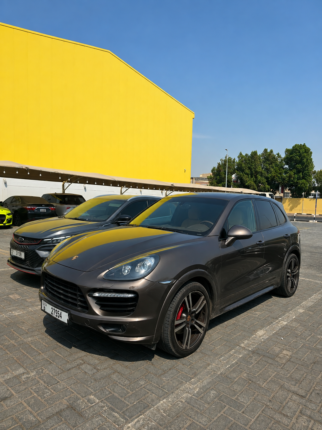 Dark Brown Porsche Cayenne GTS 2014