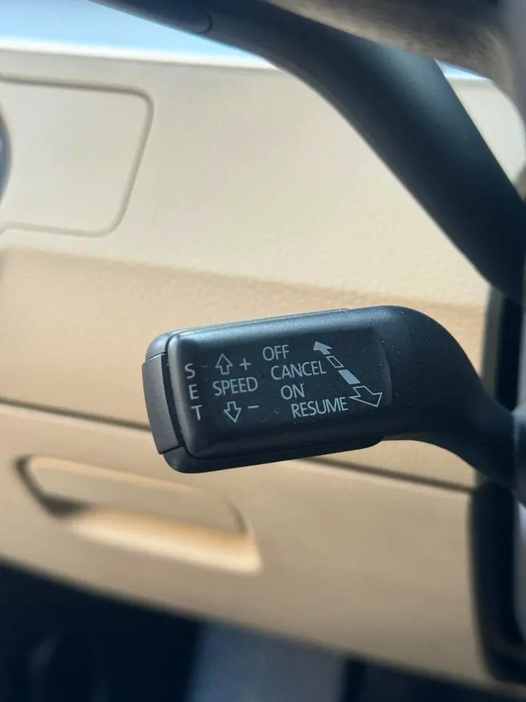 Weiß Volkswagen Passat CC 2015
