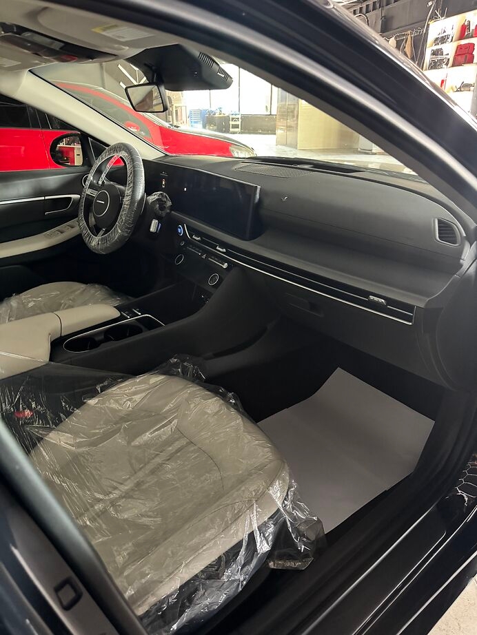 Tiefes Blau Hyundai Sonata Standard 2025