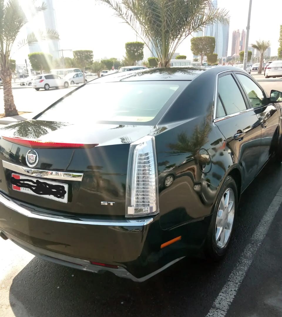 黑色的 卡迪拉克 CTS Luxury 2010