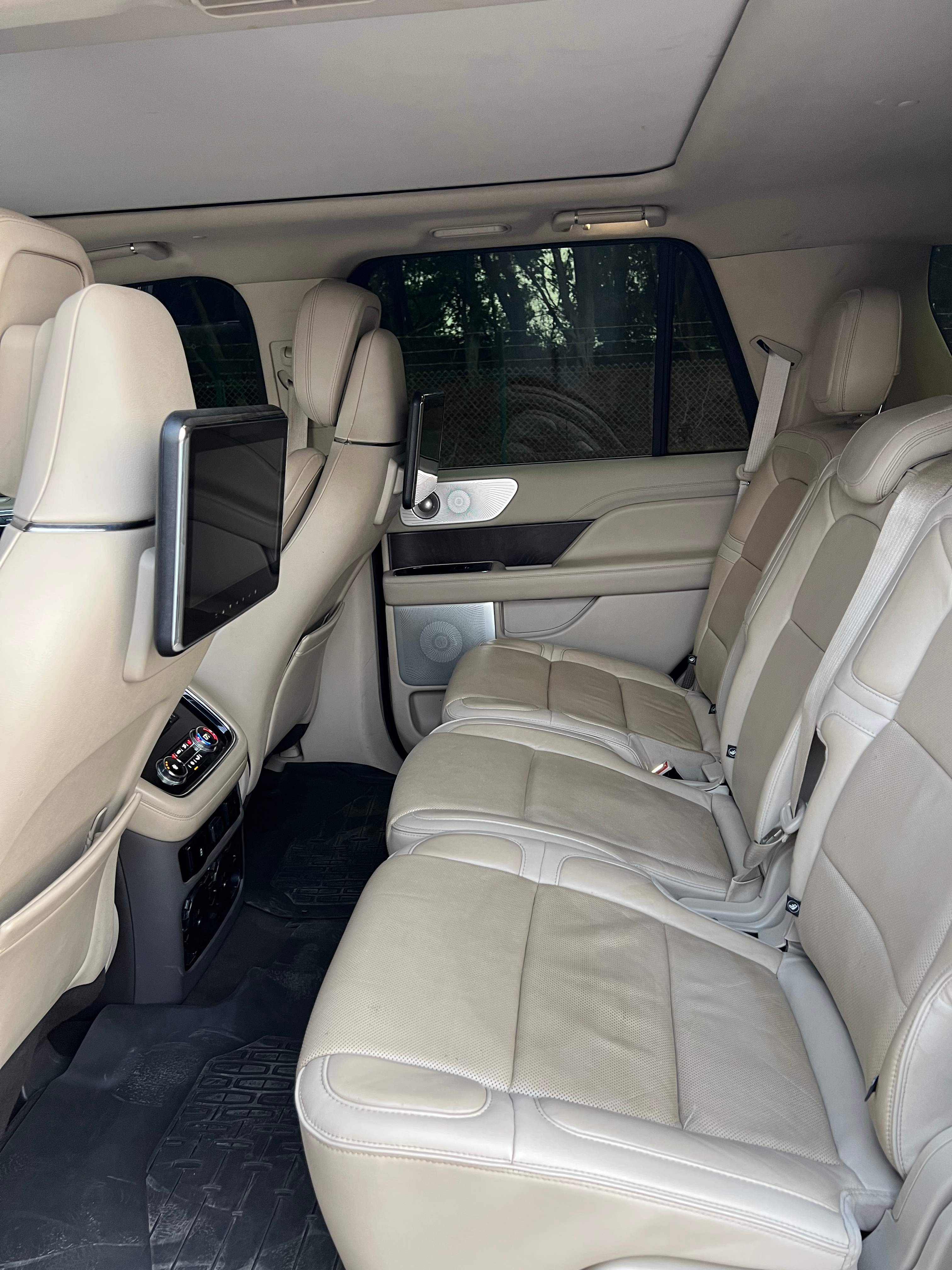 Bleu Lincoln Navigator L Luxury 2018