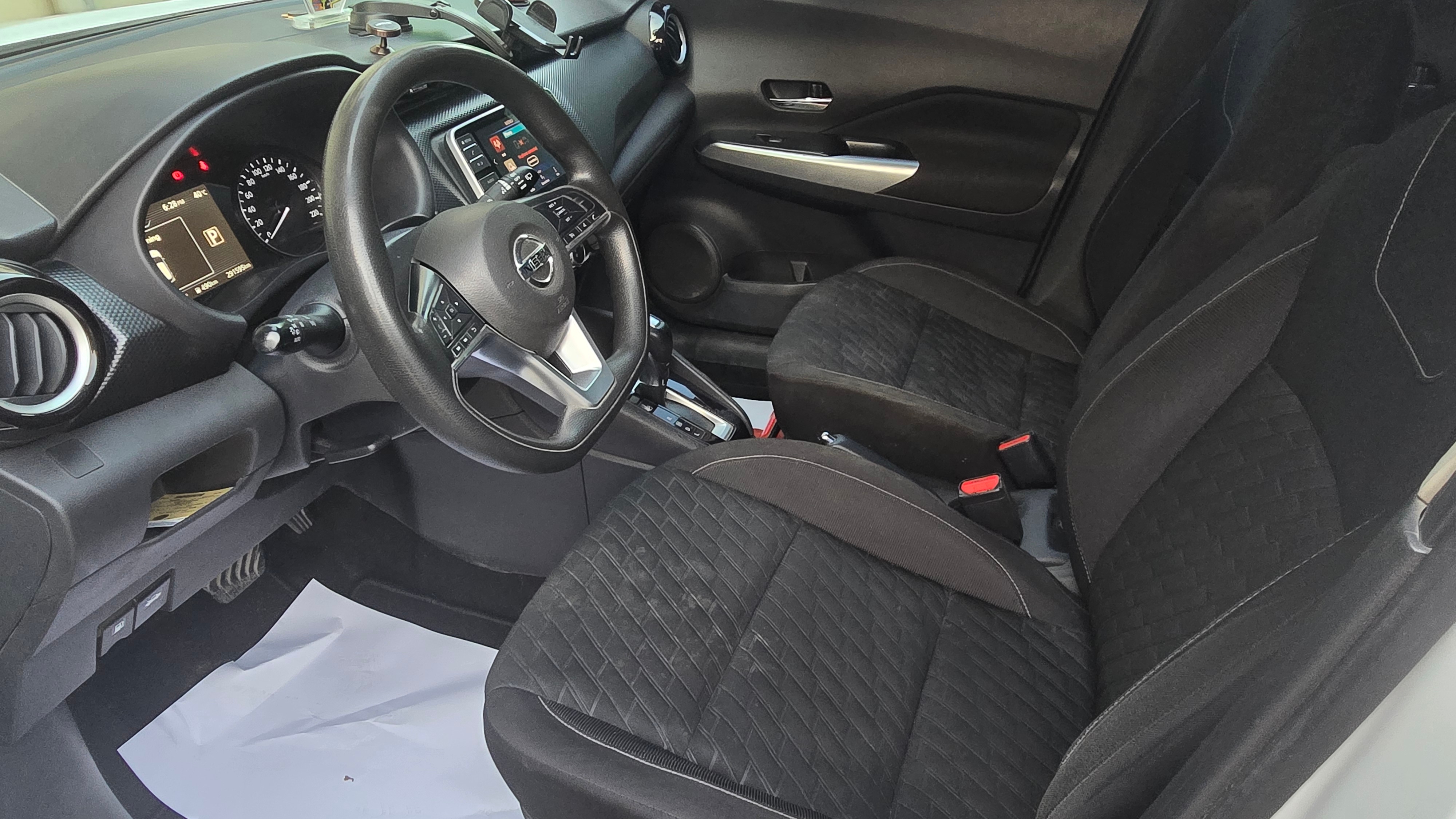 Beyaz Nissan Kicks SV 2022