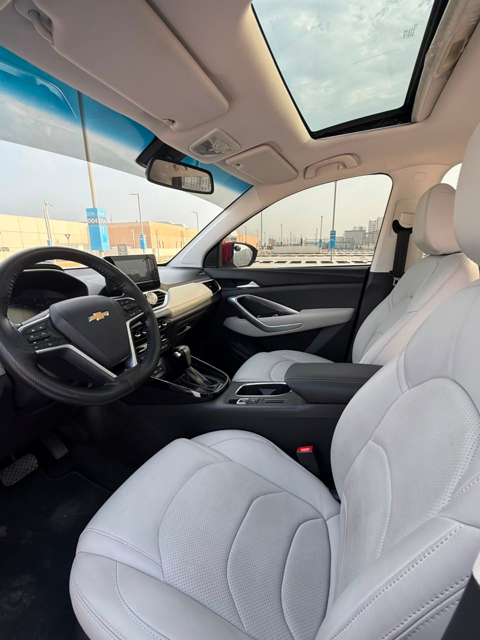Red Chevrolet Captiva 7-Seater 2023
