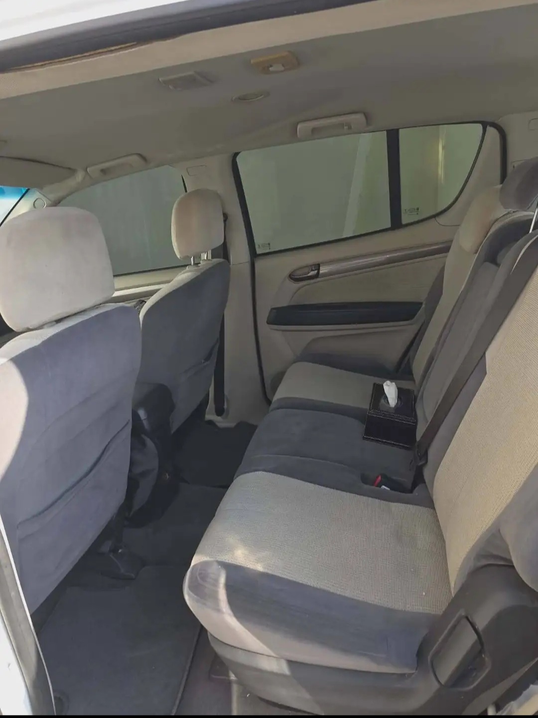 White Chevrolet Trailblazer LT 2013