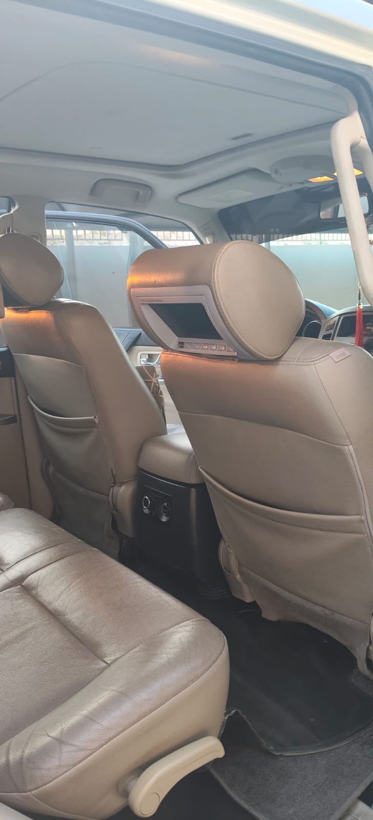 Pearl White Mitsubishi Pajero GLS 2014