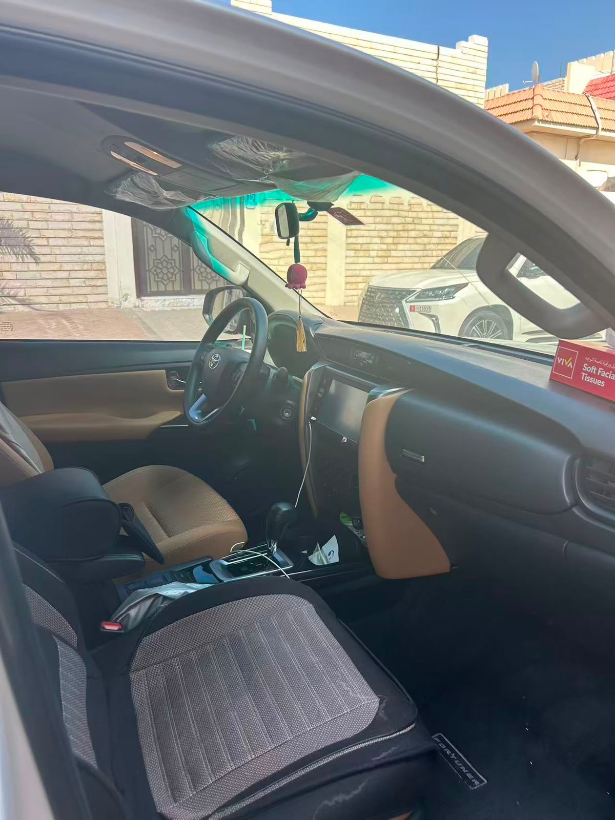 Beyaz Toyota Fortuner 2023