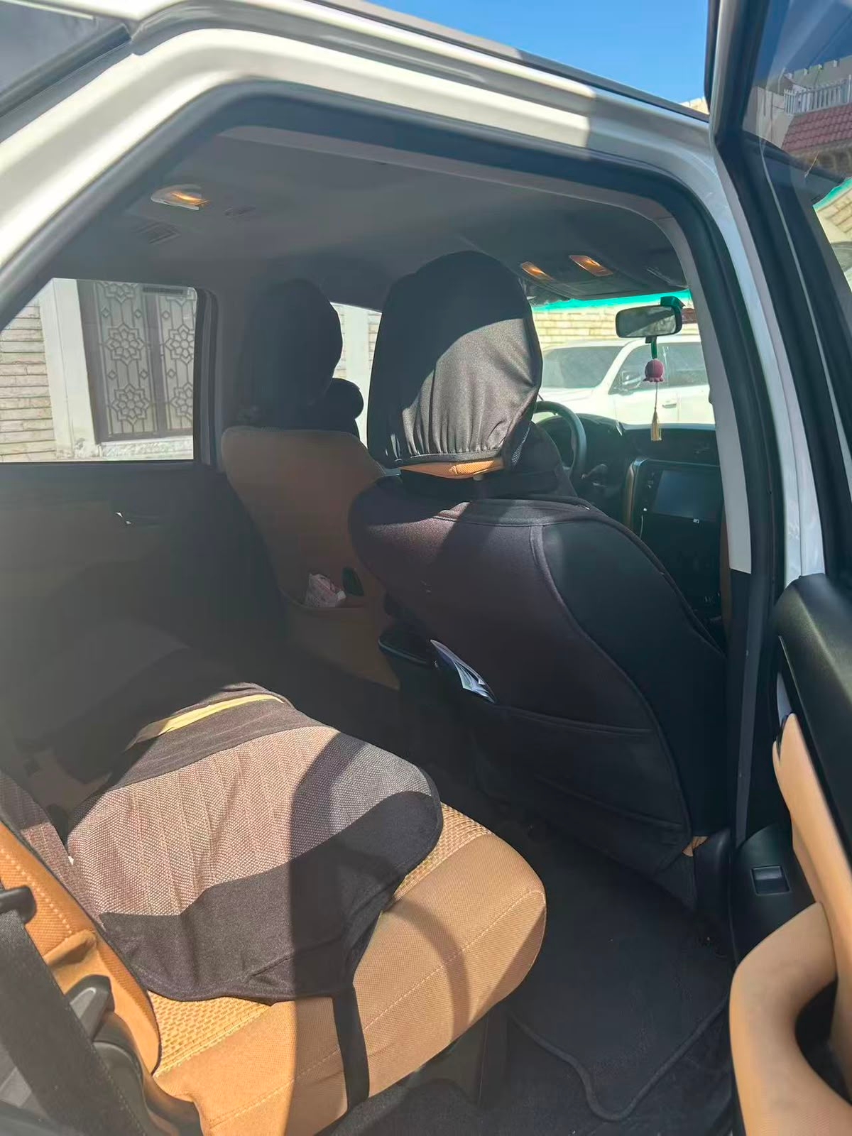 Beyaz Toyota Fortuner 2023