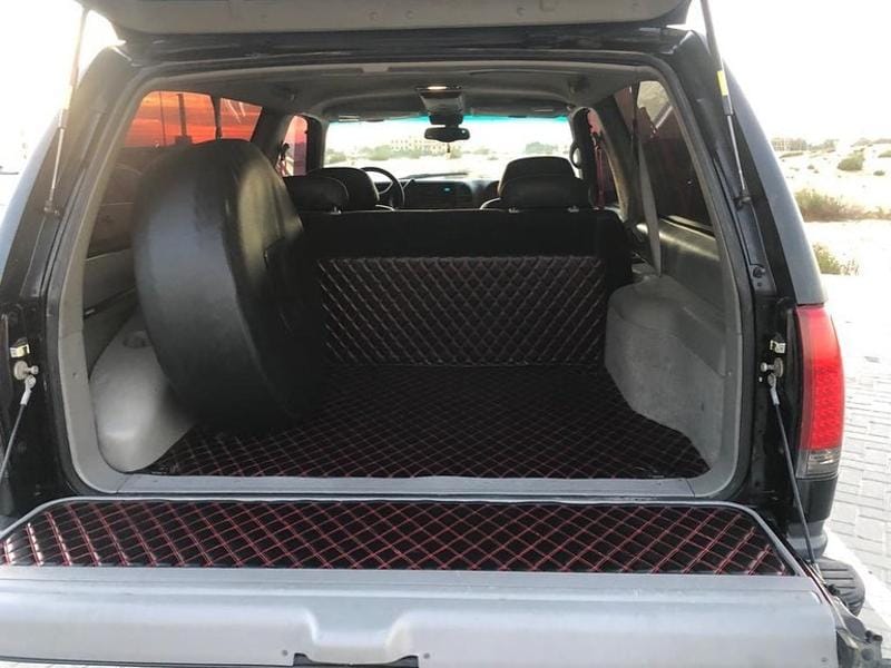 Black Chevrolet Tahoe Base 1997