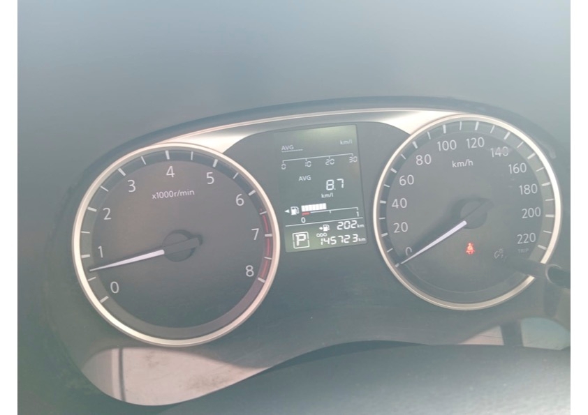 Burgundy Nissan Kicks S 2019