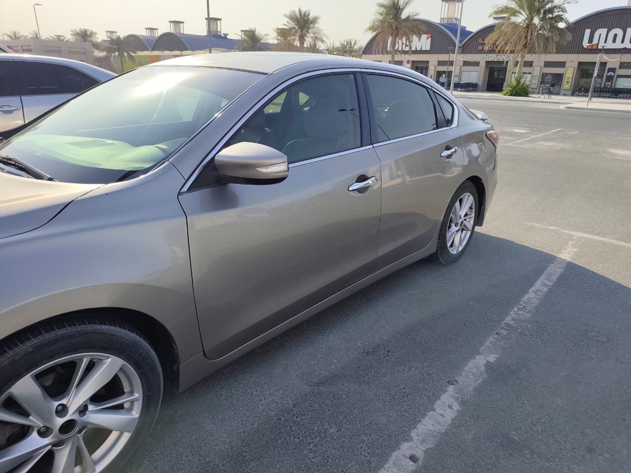 dorado Nissan Altima 2014