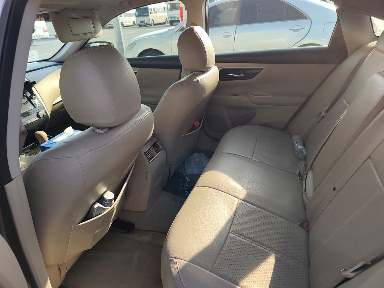 dorado Nissan Altima 2014