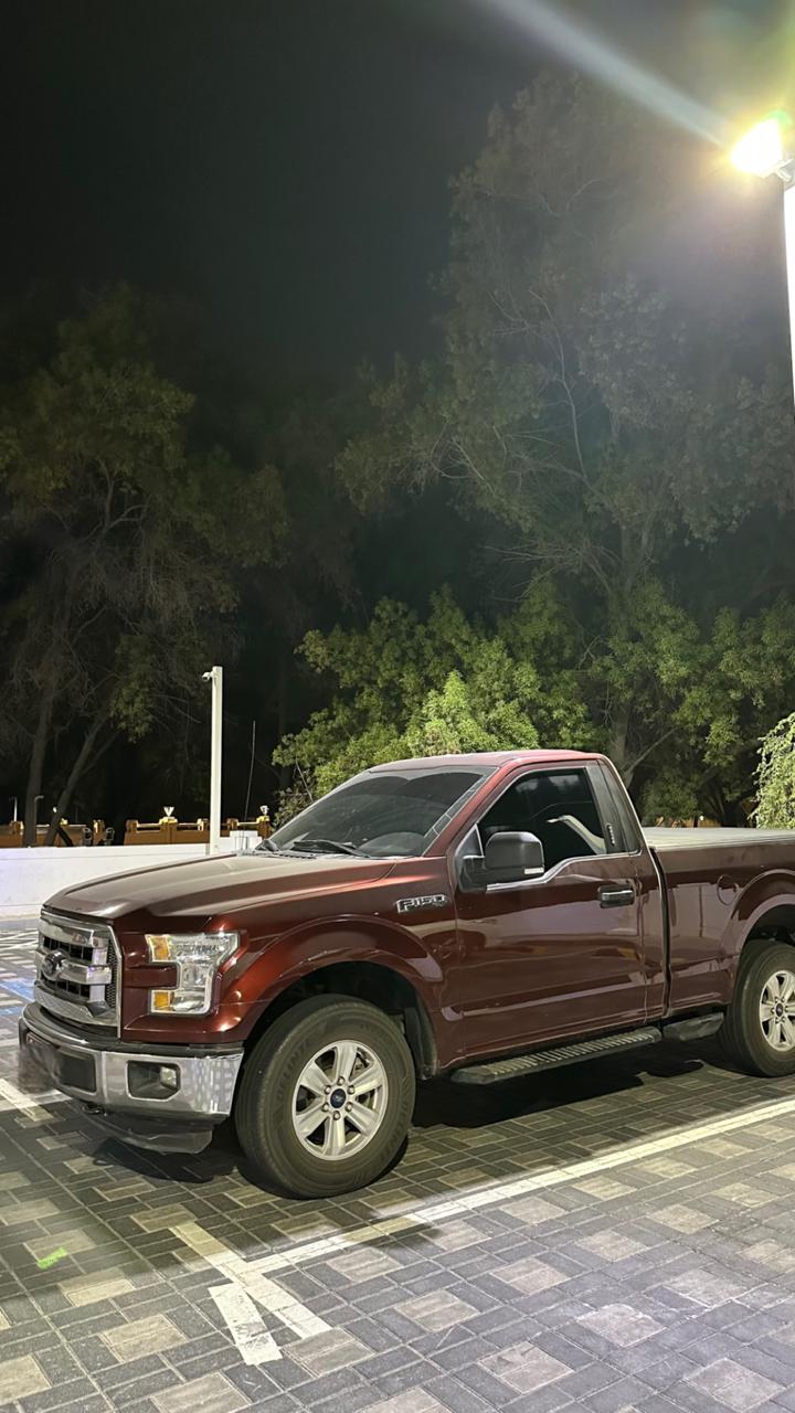 Negro Ford F 150 XLT 2016