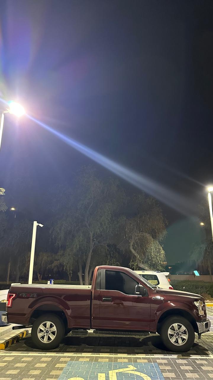 Negro Ford F 150 XLT 2016