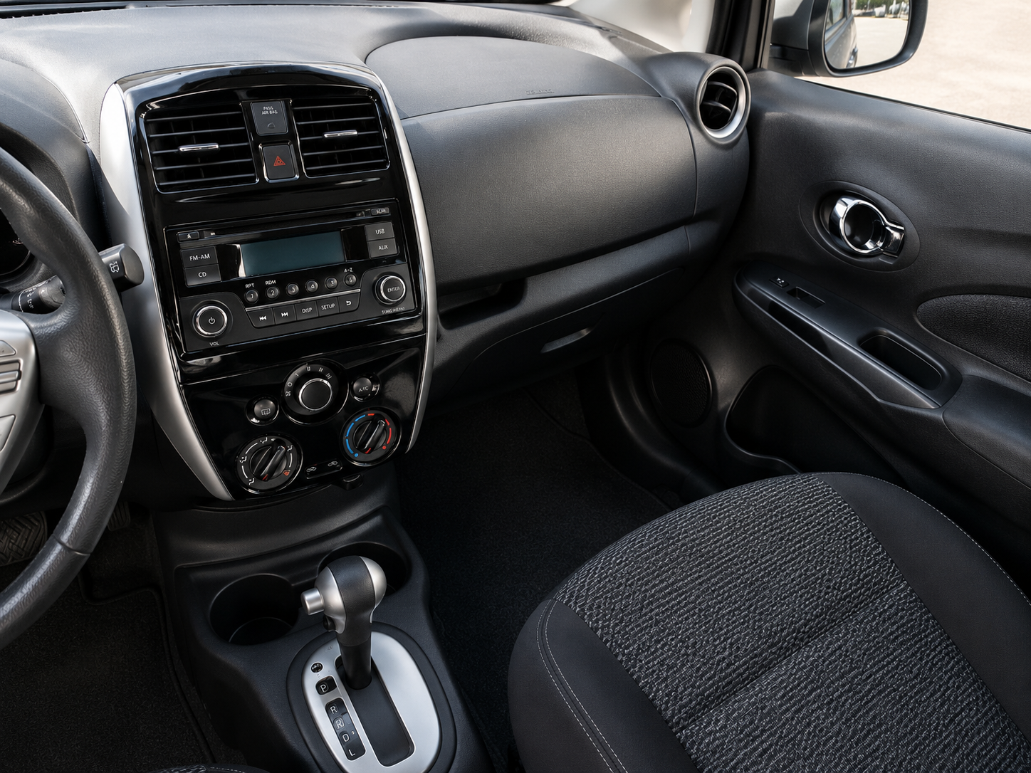 فضي نيسان Versa Note 1.6 SV 2015