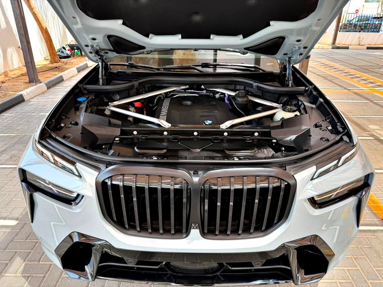 Plata BMW X7 40I 2025