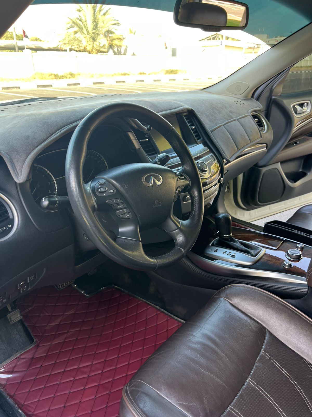 White Infiniti JX JX35 2013